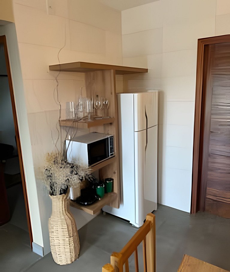 Casa com Dupla Suíte e Acesso Para Piscina