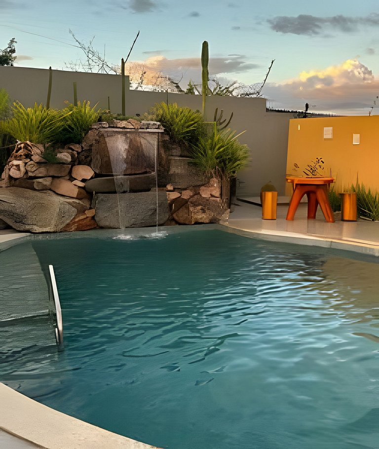 Casa com Dupla Suíte e Acesso Para Piscina